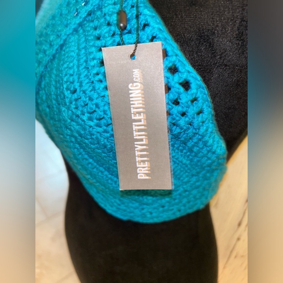 🦋Turquoise Cross Front Crochet Knit Bralet-NWT🦋 - Picture 3 of 5